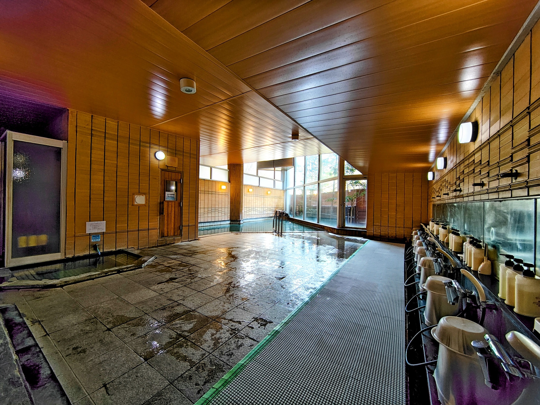 温泉大浴場