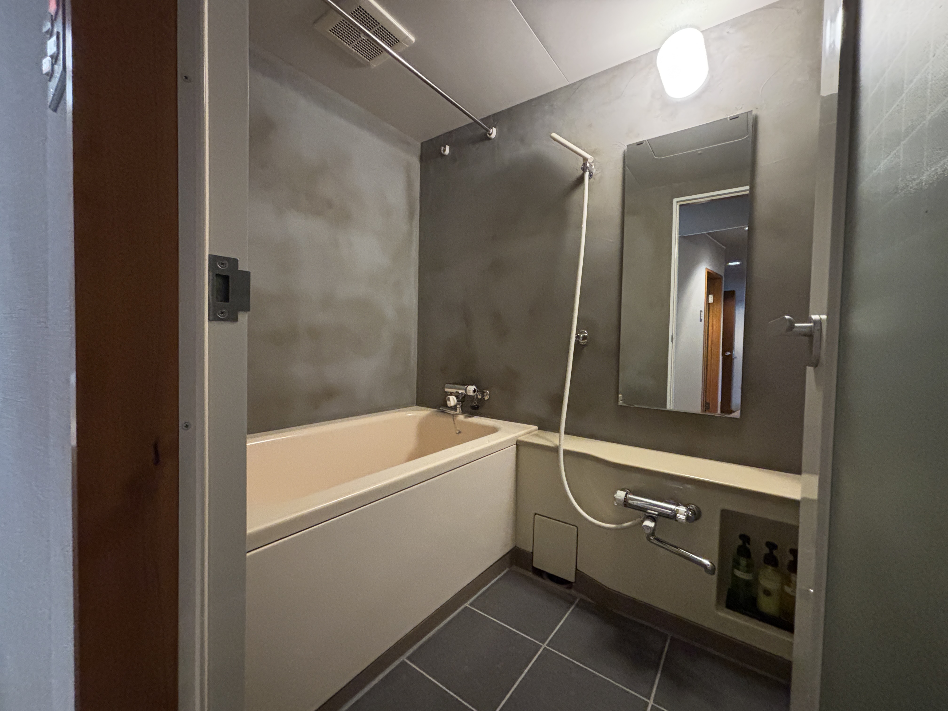 和室デラックス　バスルーム