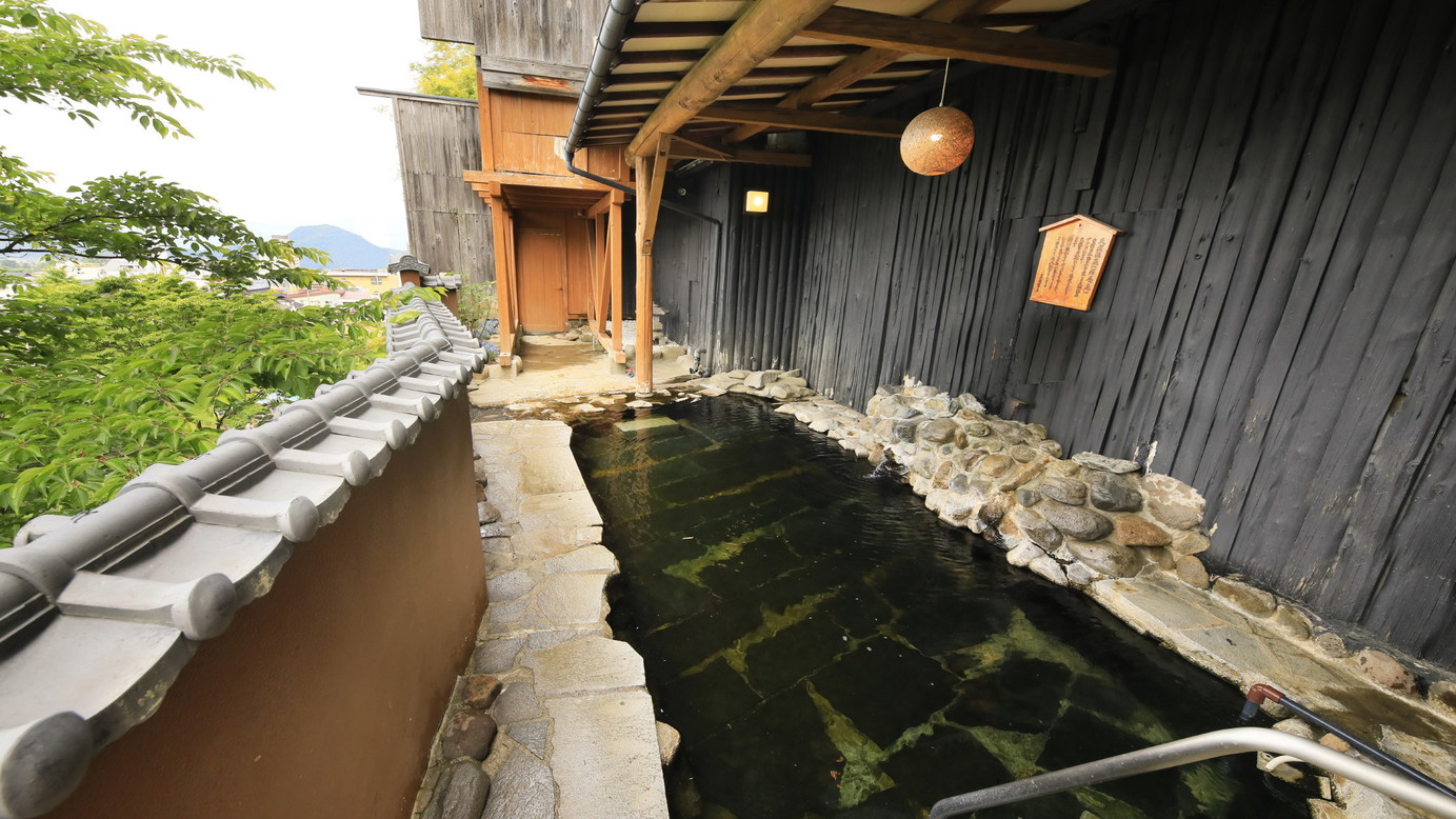 露天風呂（菖蒲の湯）