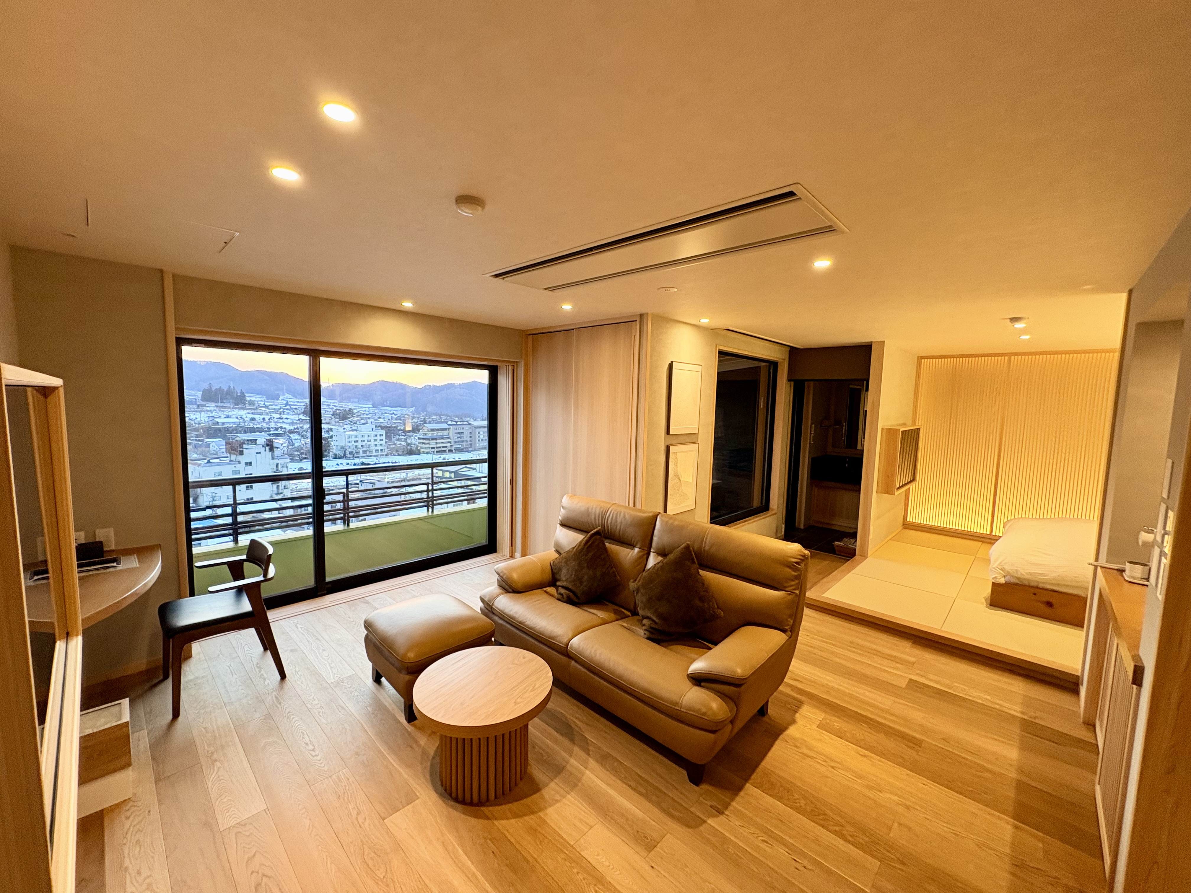 桜の間　部屋全体