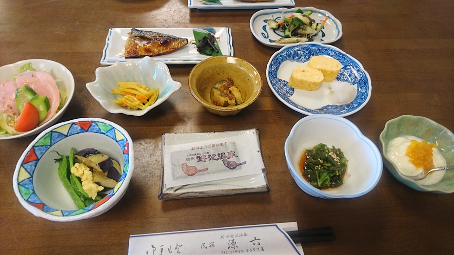 朝食の一例