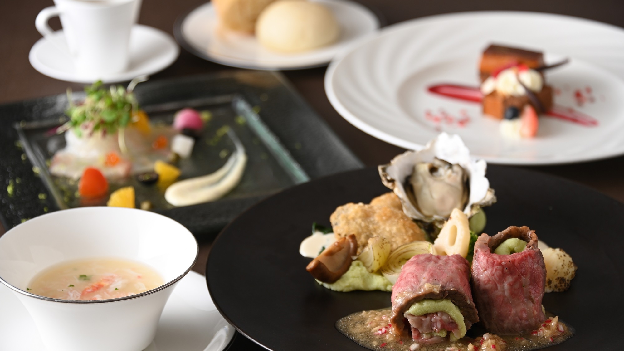 五感澄み切る　美食旅　 〜蟹・牡蠣を味わう冬の選べるカジュアルディナー〜