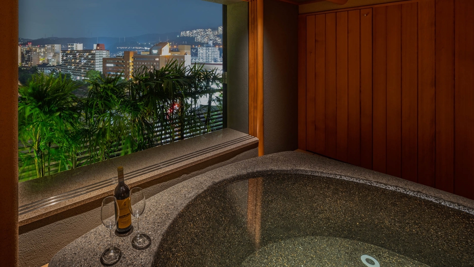 【露天風呂付スイート】六甲64平米／川側