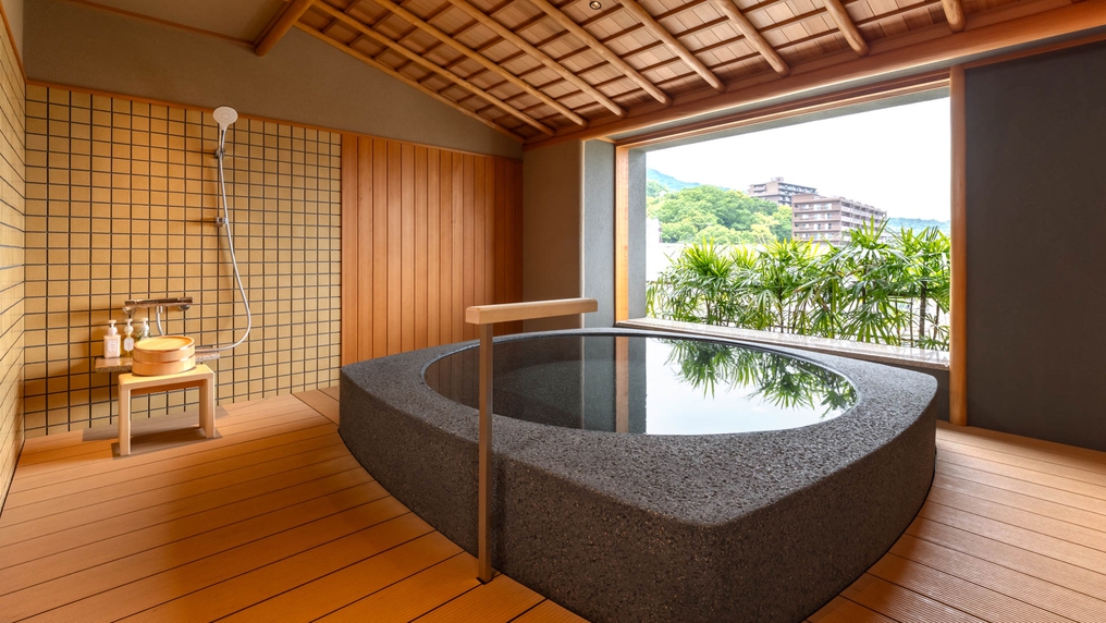 【露天風呂付スイート】六甲64平米／川側