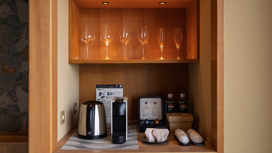 【露天風呂付スイート】羽衣64平米/川側