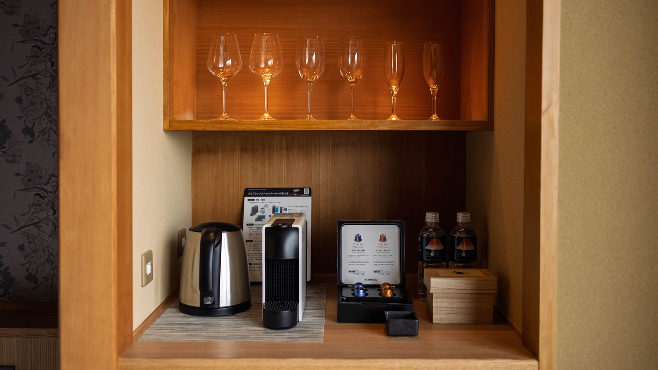 【露天風呂付スイート】六甲64平米／川側