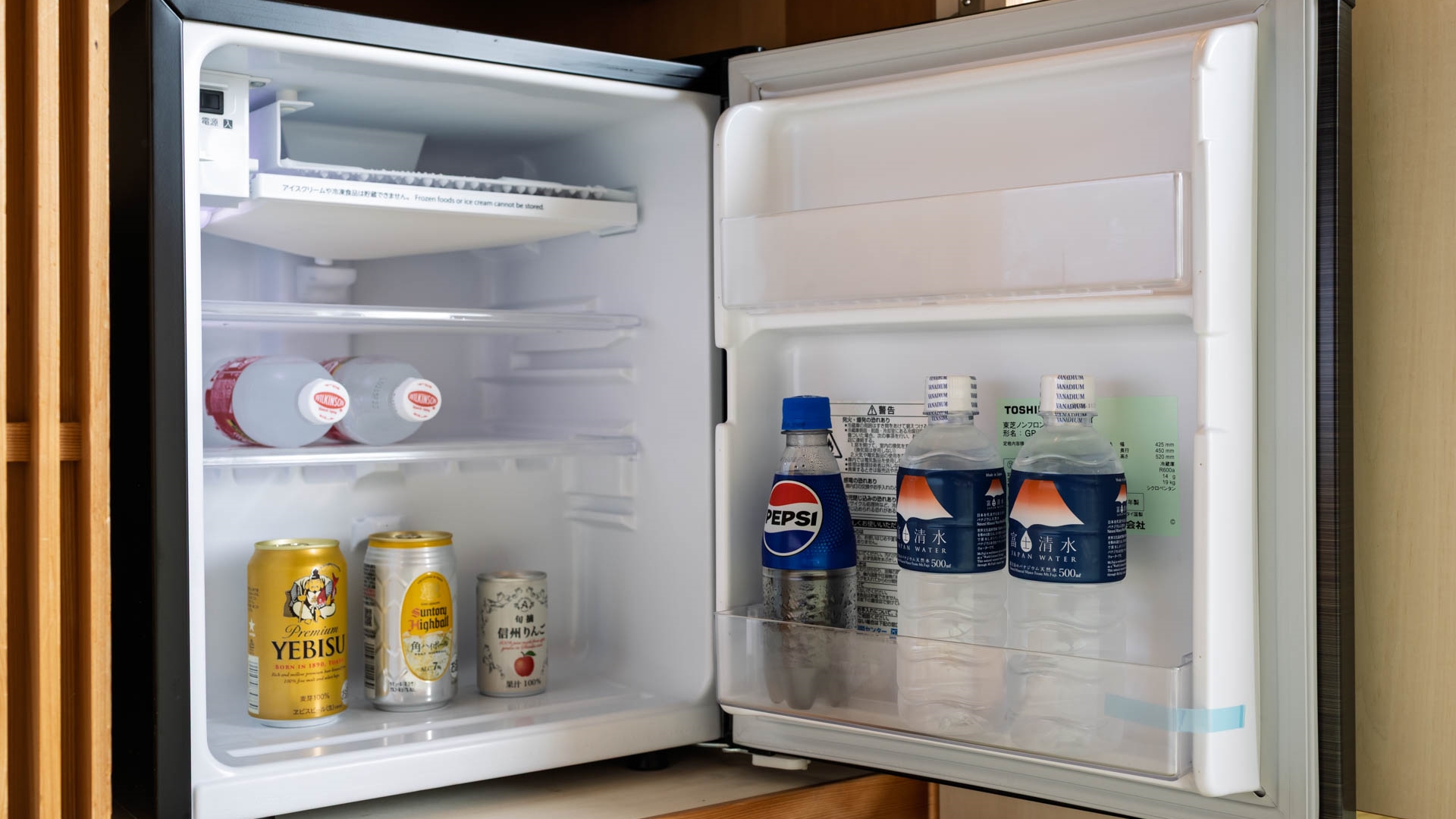 【露天風呂付スイート】六甲・羽衣64平米／川側