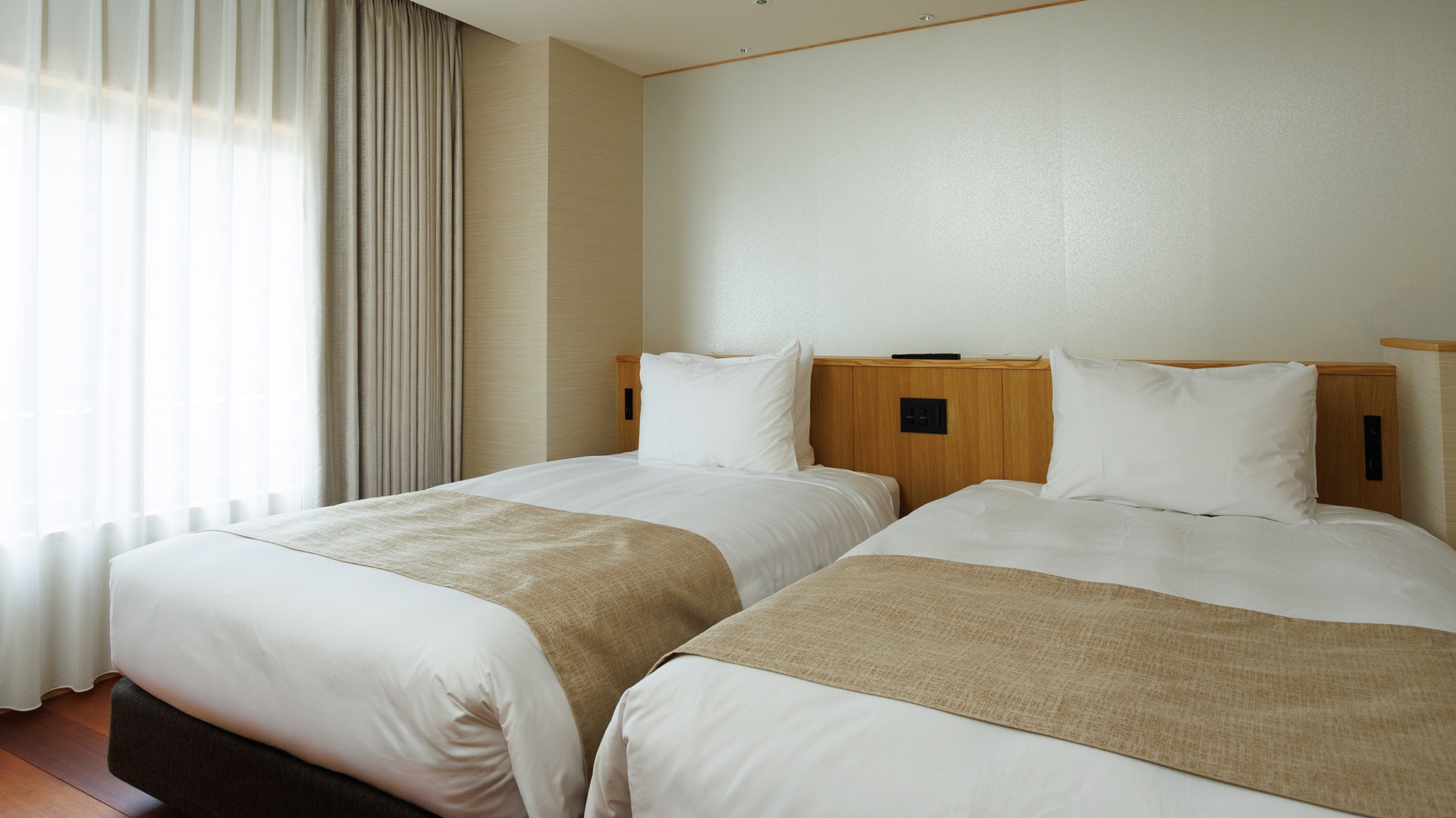 【和洋室】（和室＋ツイン）64平米／川側／3世代グループ旅に