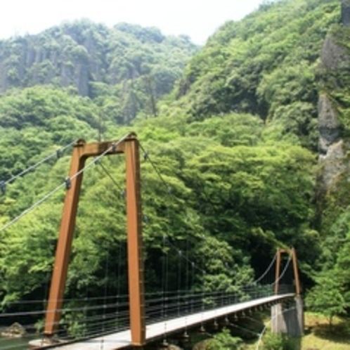 立久恵峡とつり橋