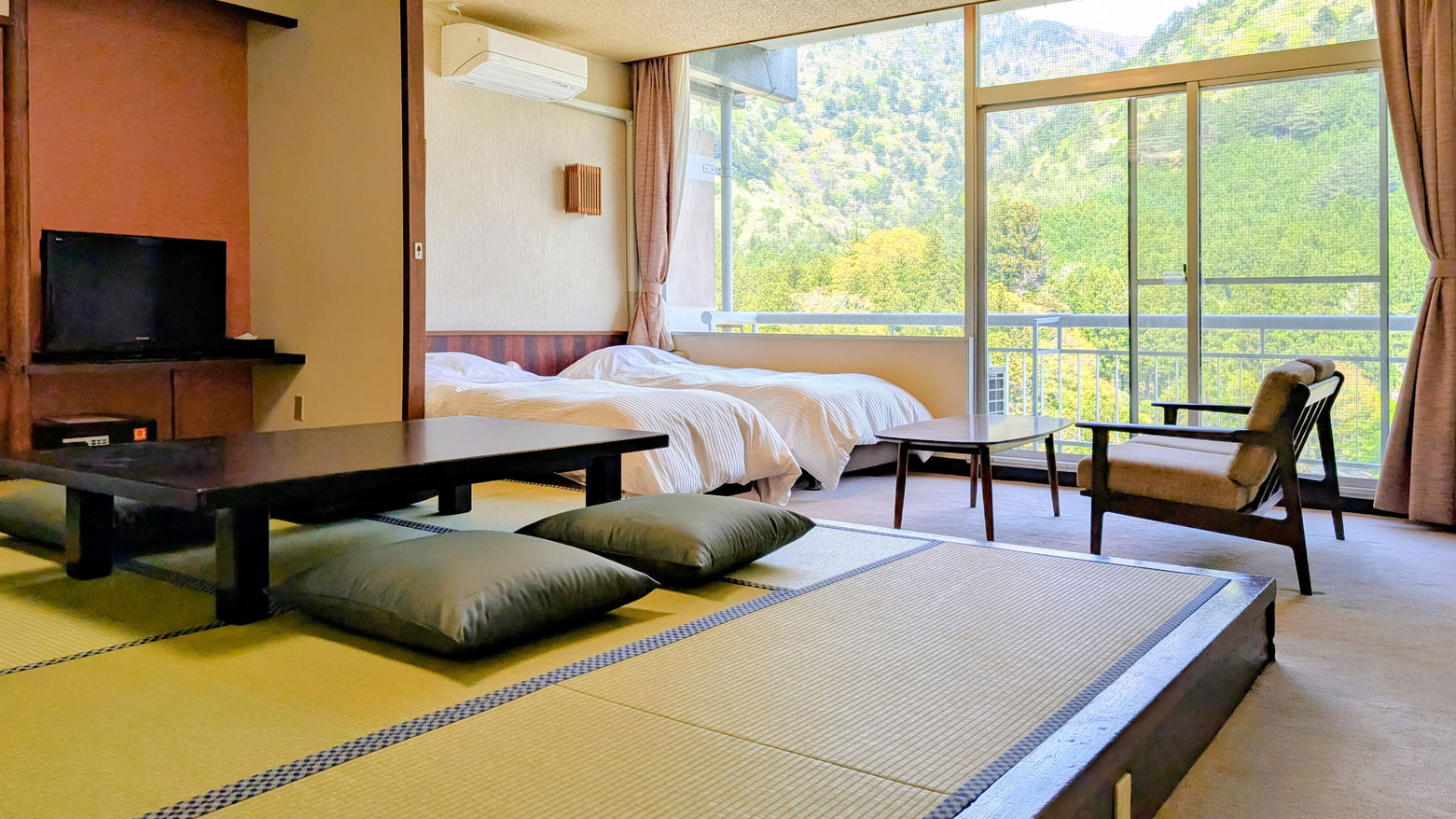 スタンダード和洋室ツイン6名定員-内風呂あり