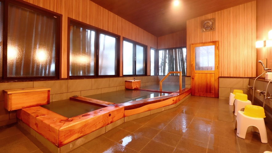 草津温泉～尻焼き風呂～　24時間入浴可能