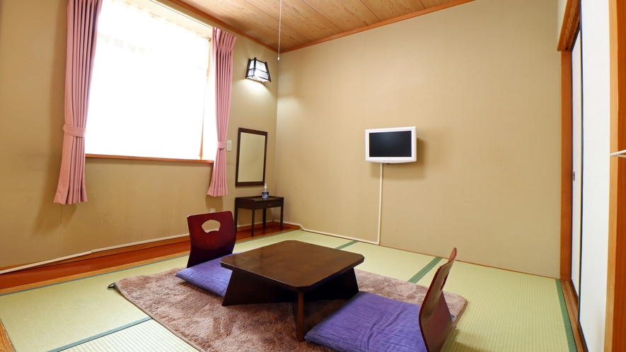 #和洋室　和と洋お好きな方でお休みいただける人気のお部屋です。