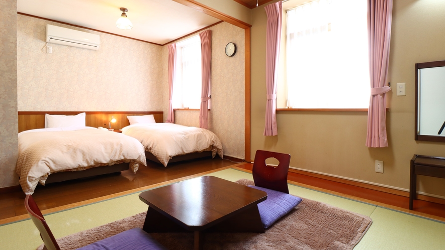 #和洋室　優しい陽の光が差し込む温かなお部屋。