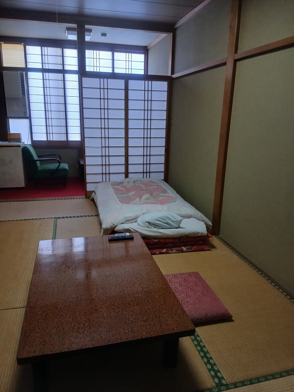 ５５インチテレビ　温水洗浄トイレ付き部屋確約　チェックイン29：30迄タオル類、歯ブラシ、浴衣無し