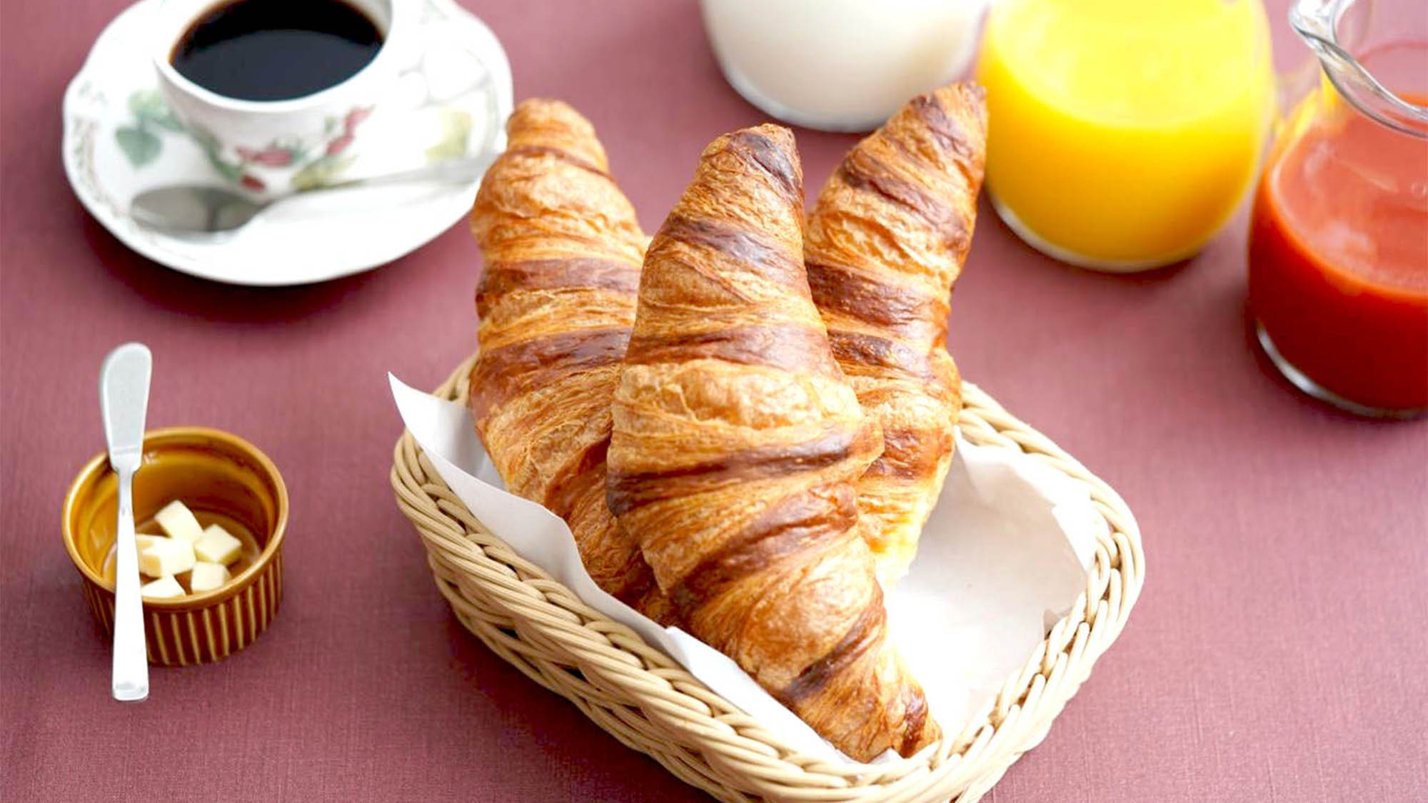 【朝食付】朝からオーナー特製焼き立てクロワッサンで優雅な朝食を（B＆B）