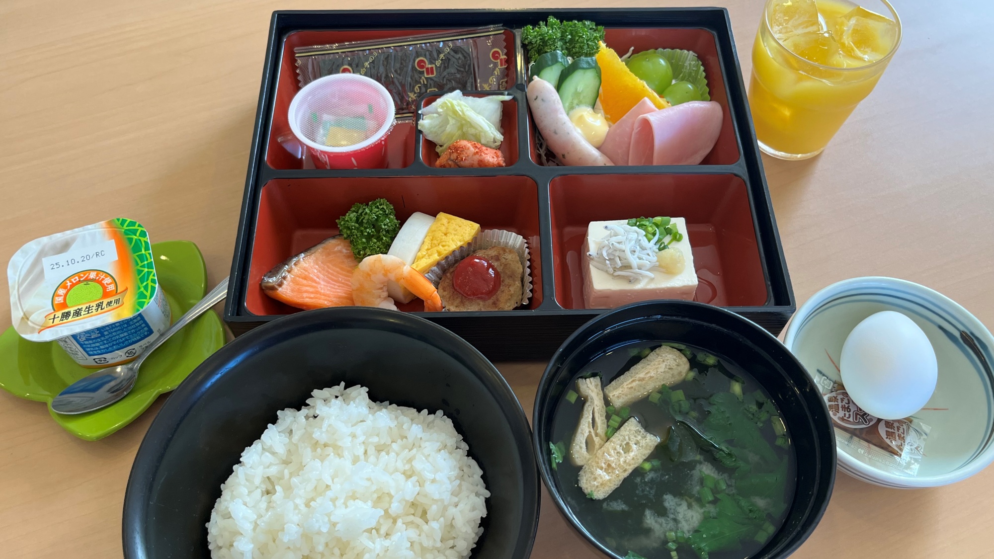 *朝食一例／日替わり・和洋食のご朝食をご用意しております。 