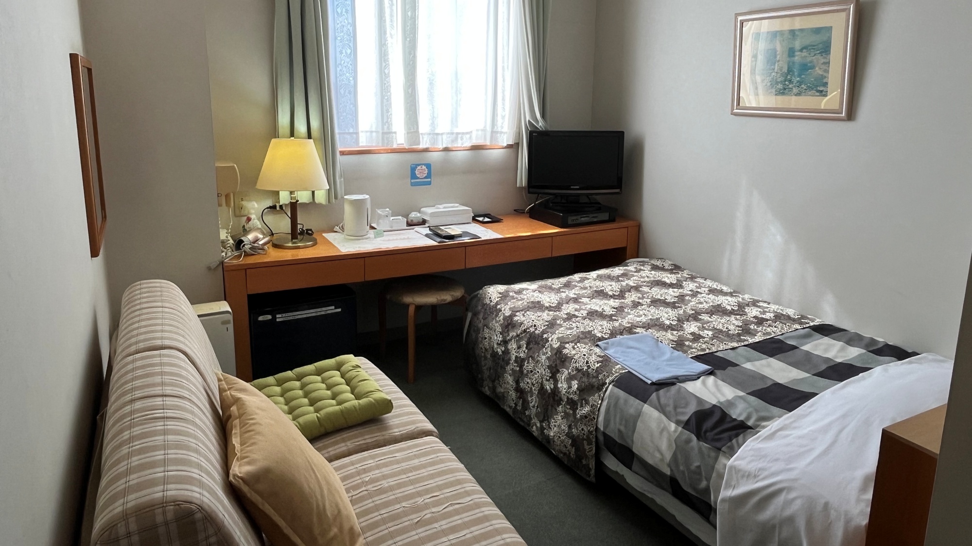 *シングルB・14平米＜禁煙＞／通常シングルよりやや広いお部屋です。