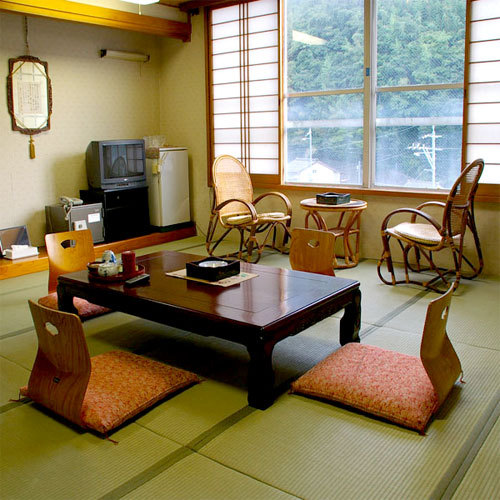 Ví dụ về một phòng 15 tatami ở phía đường phố