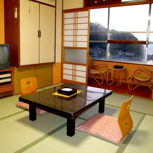 Một ví dụ về phòng 10 tatami ở phía biển