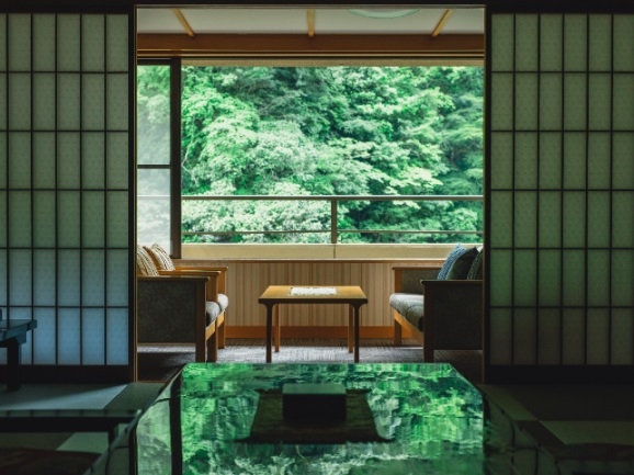 【人気No2 露天風呂付プレミアムプラン】専用露天風呂から原生林を望む！最上階150平米の客室