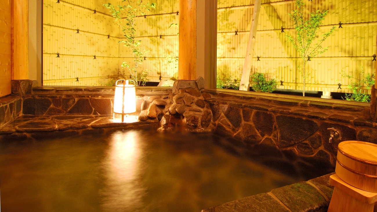 【2泊素泊り】　湯ったり♪　天然温泉（加温）の貸切露天無料！【桜の湯1ヶ所営業】