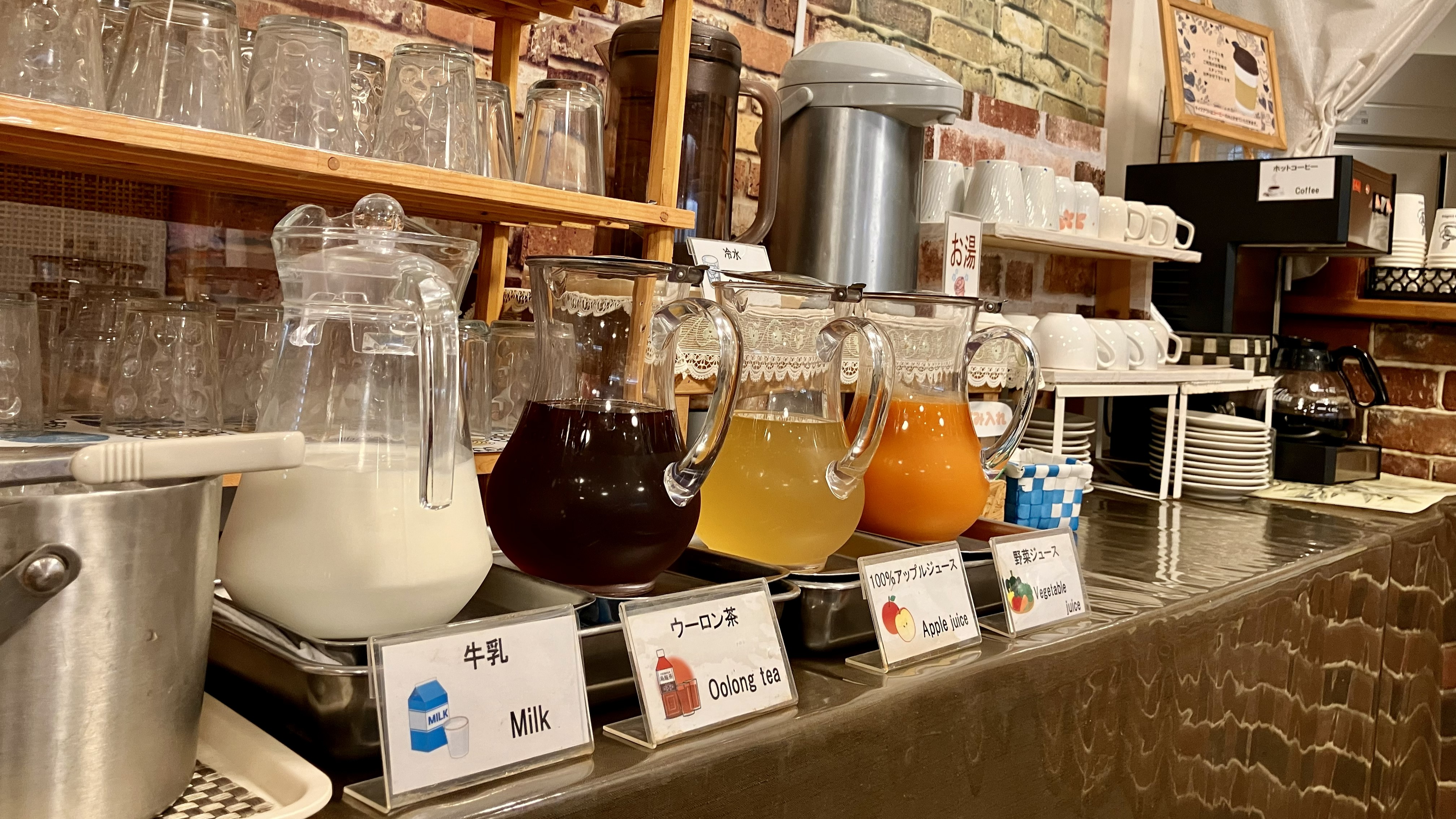 朝食バイキング