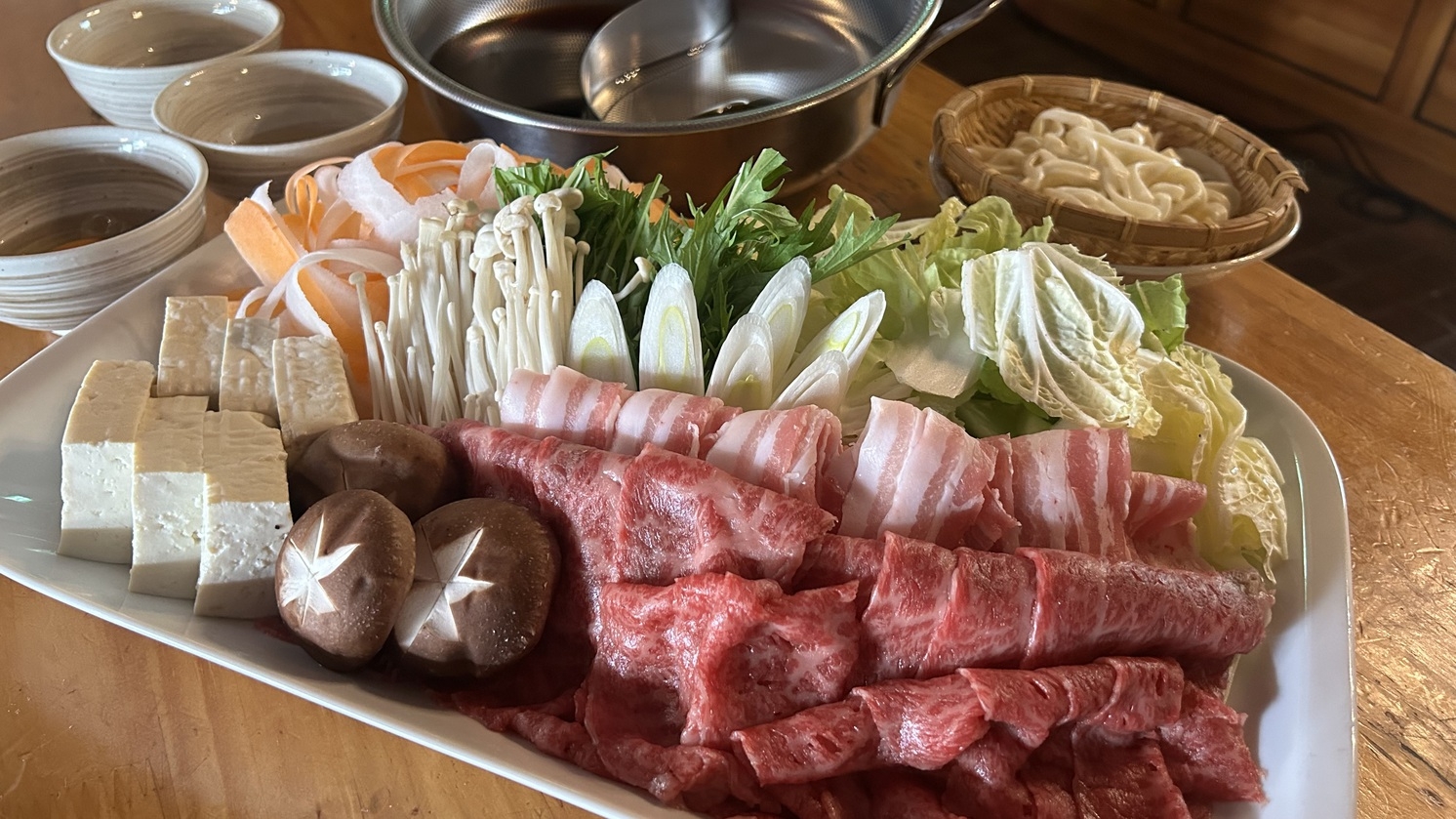 【冬季限定！選べる絶品あったか鍋♪】どちらかお好みをセレクト！寒い冬はお鍋で心も体もポカポカ☆