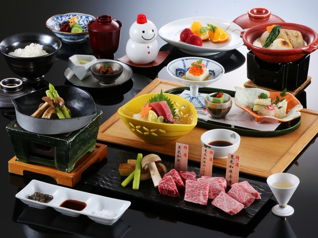 【お食事会場｜食事時間17：30】黒毛和牛の三種の部位を陶板焼きで食べ比べ御膳｜1000円金券付き