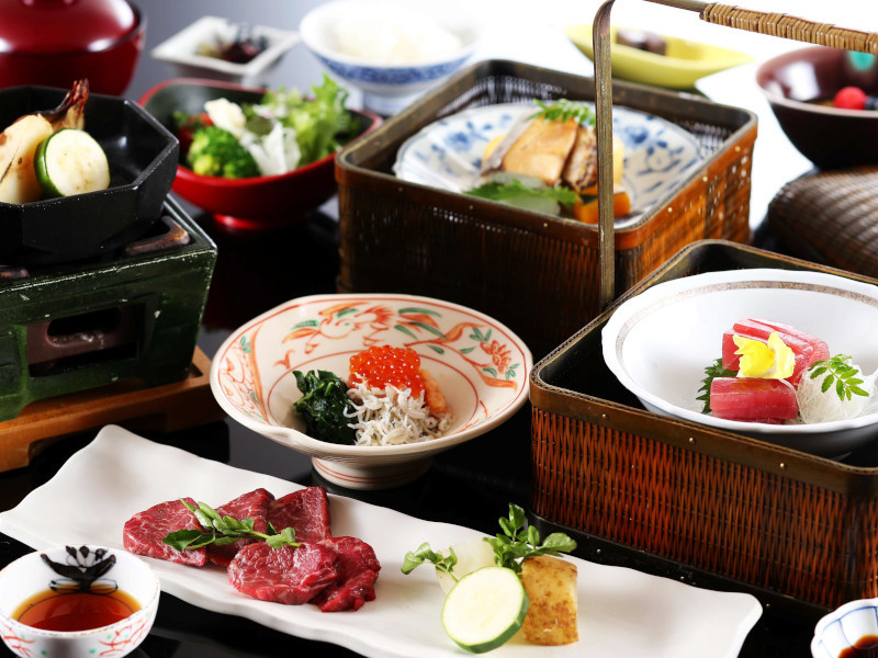 ＫＡＩＳＥＫＩ｜黒毛和牛をメインに新しい味とスタイルを【ダイニング時分時】