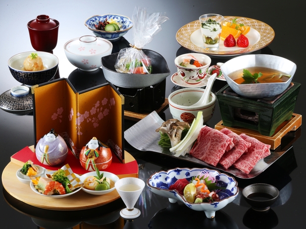 ≪お部屋おまかせでお得≫【食事時間17：30】旬の味覚を敷きつめた黒毛和牛付き御膳｜1000円金券付