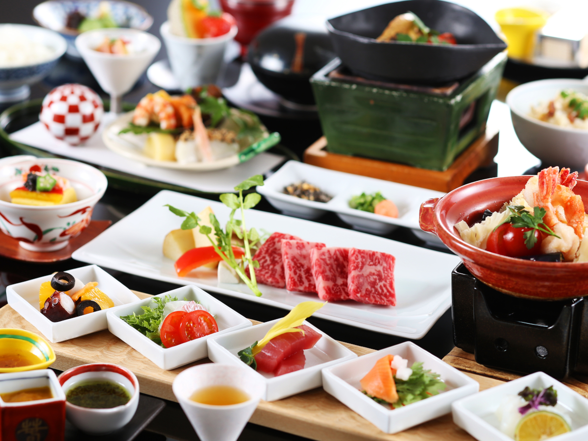 6～8月　和洋会席　ご夕食一例 