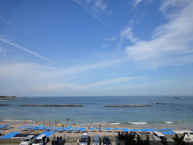 Overlooking Chidorigahama from the guest room!