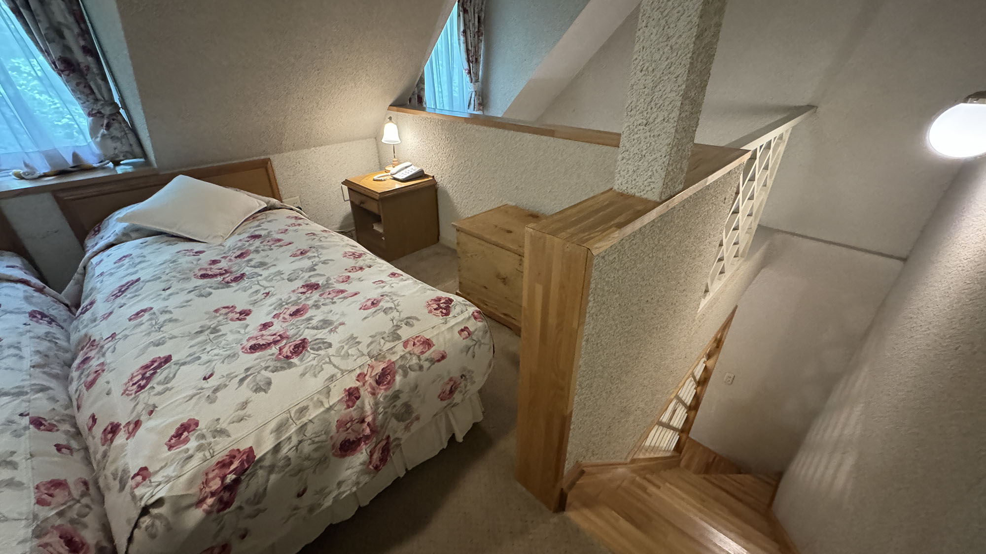 -ロフト付ファミリールーム-