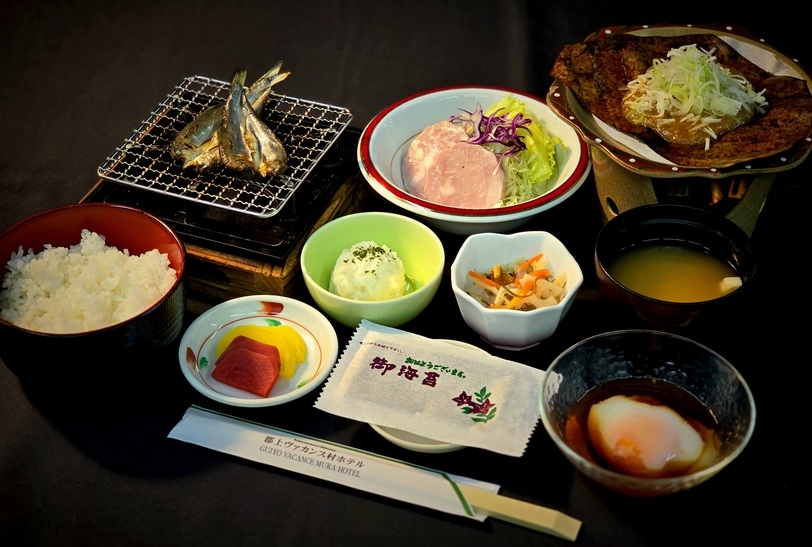 【朝食付】郷土料理「朴葉みそ焼き」付の朝食♪最終チェックイン21時30分まで