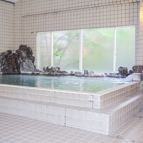 【大浴場】大きなお風呂でゆったりリフレッシュ
