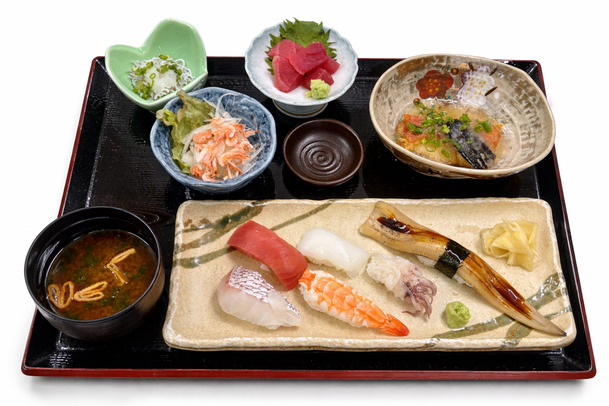【平日限定！1泊2食付きプラン】静岡の海の幸や焼肉、和洋中と選べる豪華な夕食付き♪