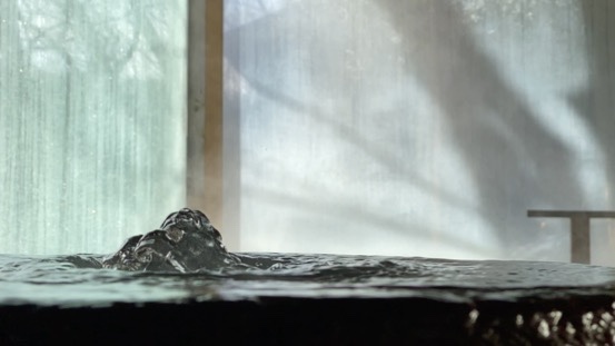 源泉かけ流しの美肌の湯