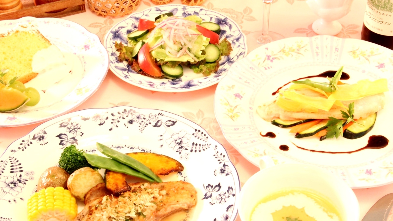 通年★【スタンダード２食付】清里の四季を楽しむ自慢のコース料理☆貸切露天風呂で至福のひと時を♪