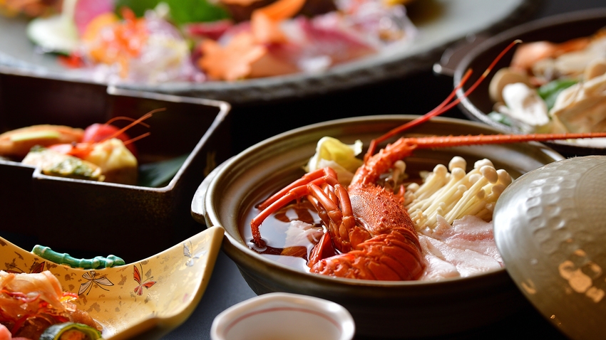 【楽天月末セール】5％OFF【美食洗練会席】＜伊勢海老＋ロイヤルポーク＋旬の鮮魚＞