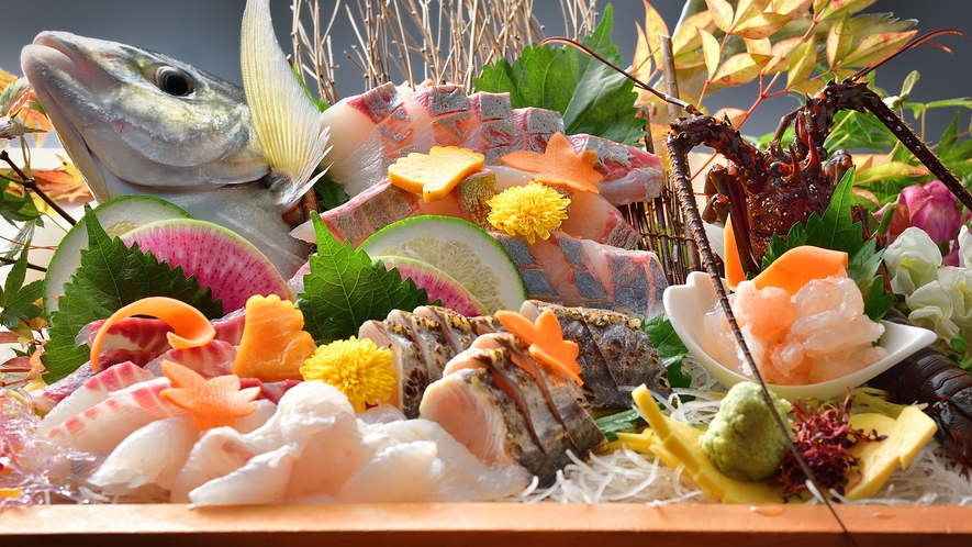 【旬の鮮魚盛り】海女の町「相差」ならではの新鮮な地魚をお楽しみください※料理イメージ