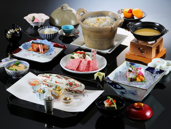 【兵庫テロワール旅】【夕朝お部屋食確約】〜辛夷会席〜　瑞苑会席をグレードアップ。