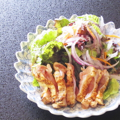 女将の地元、薩摩鶏のタタキ