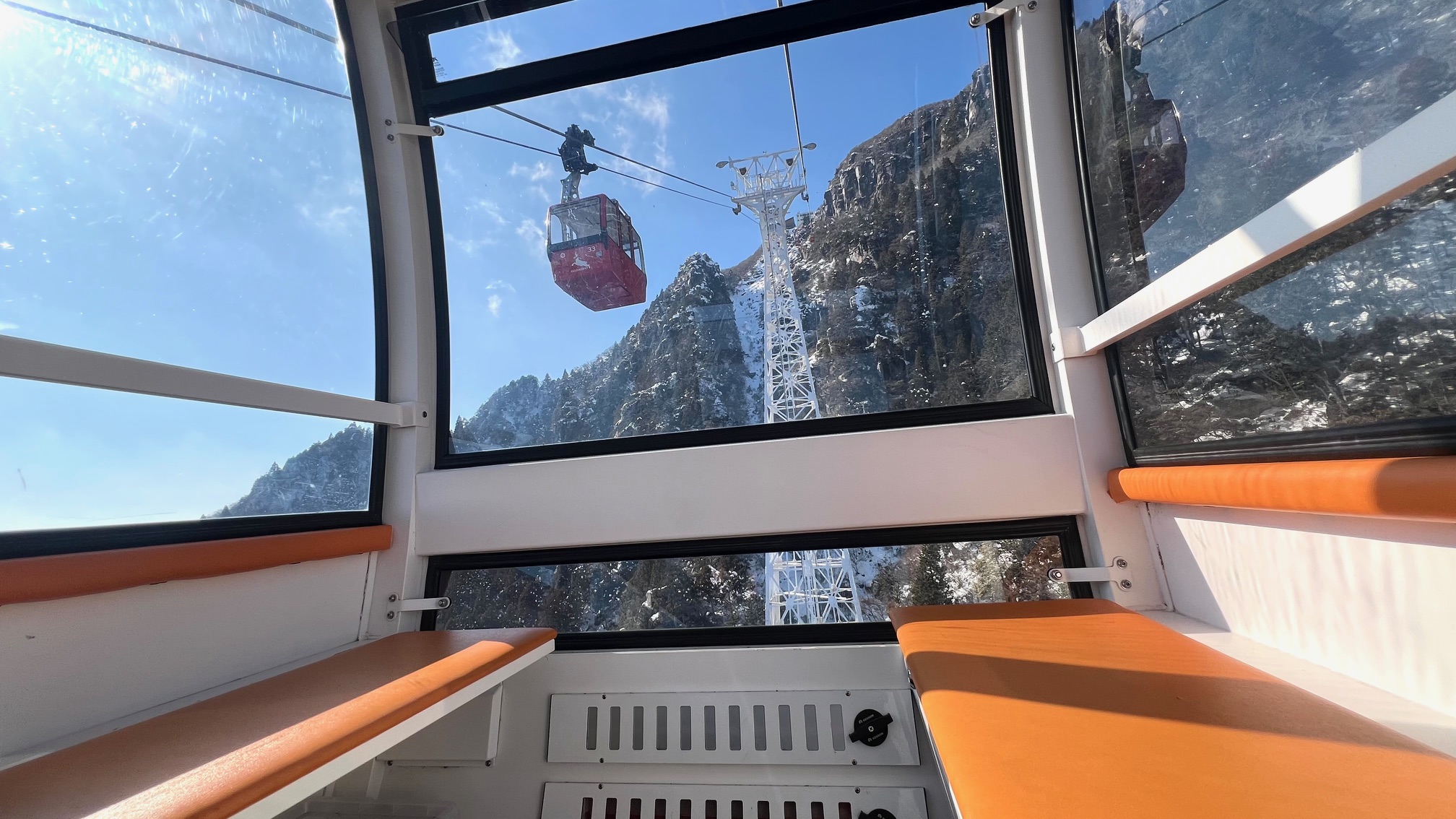 ロープ中から雪山