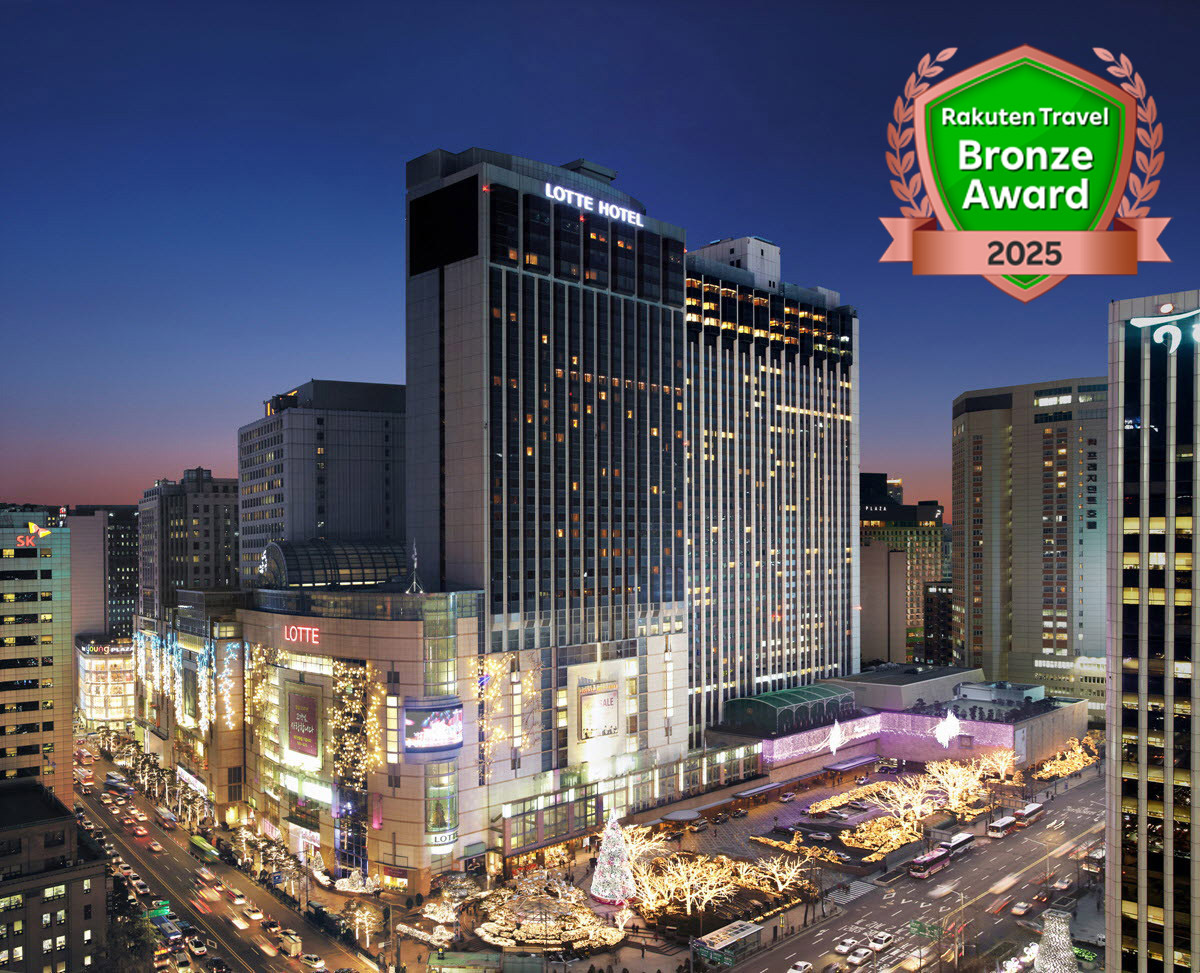 2025ブロンズエンブレム外観