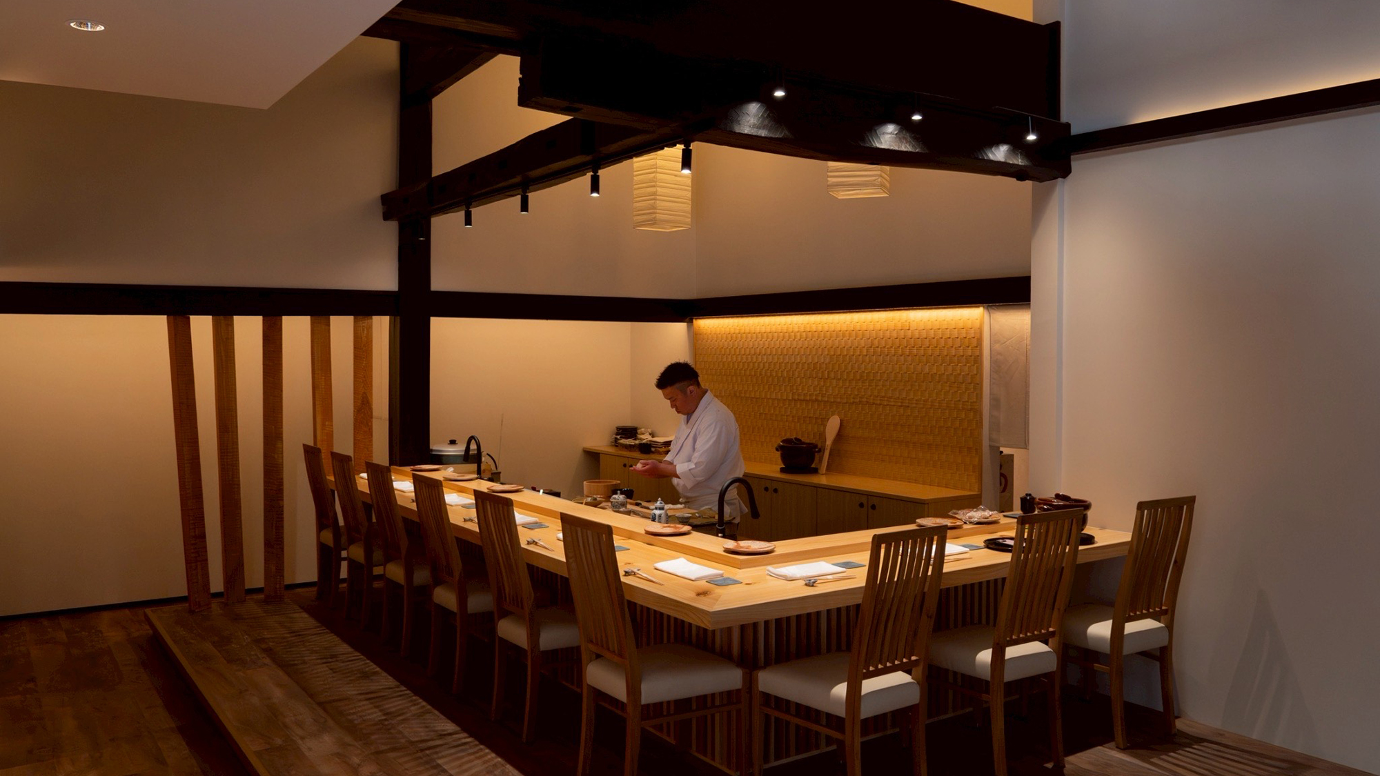 【割烹きょうへい】2026年オープン。落ち着いた雰囲気の中ゆっくりとお食事をお楽しみ頂けます。