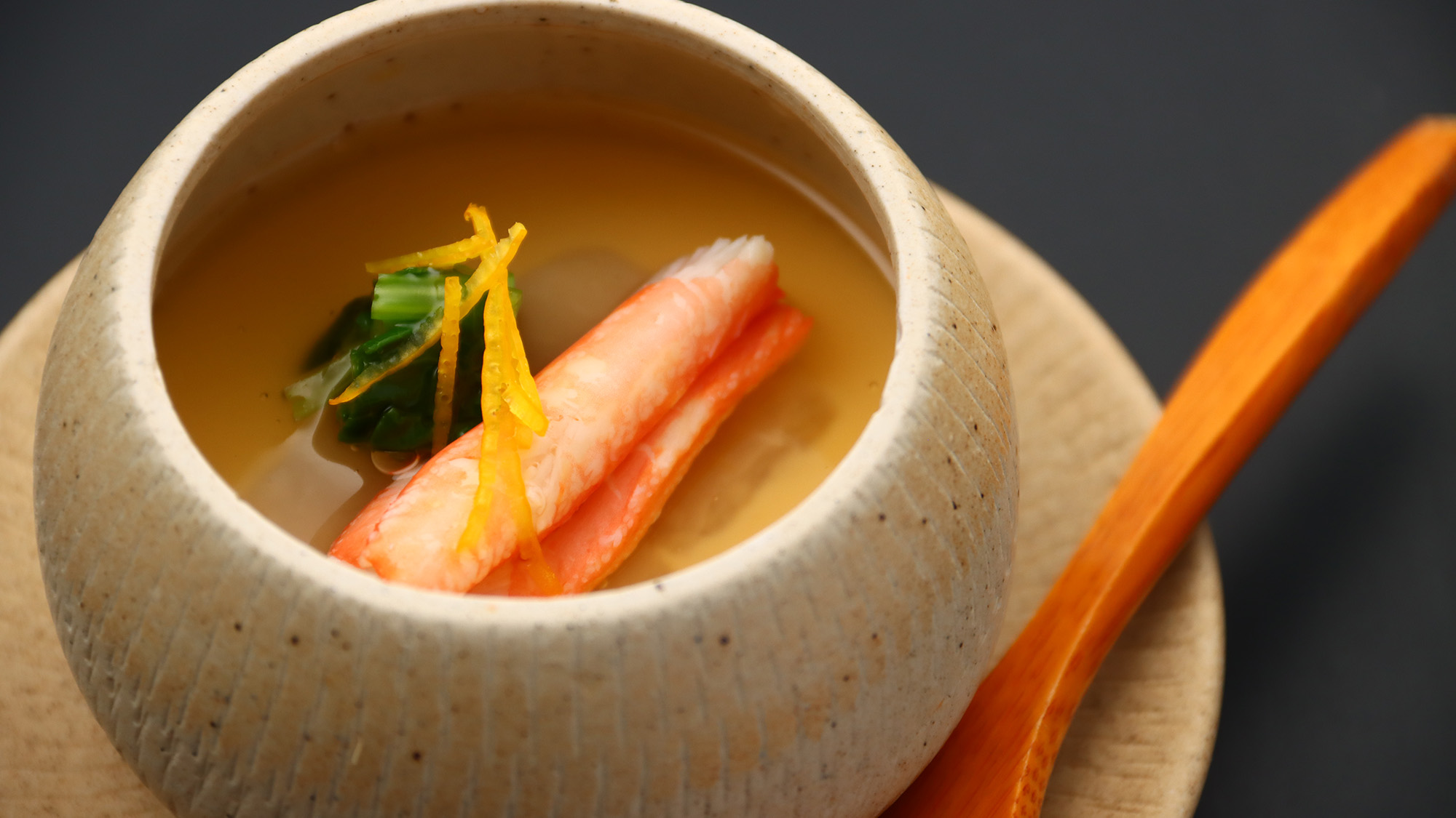 【お食事】夕食。 スタンダードプラン一例。新玉ねぎ茶碗蒸し