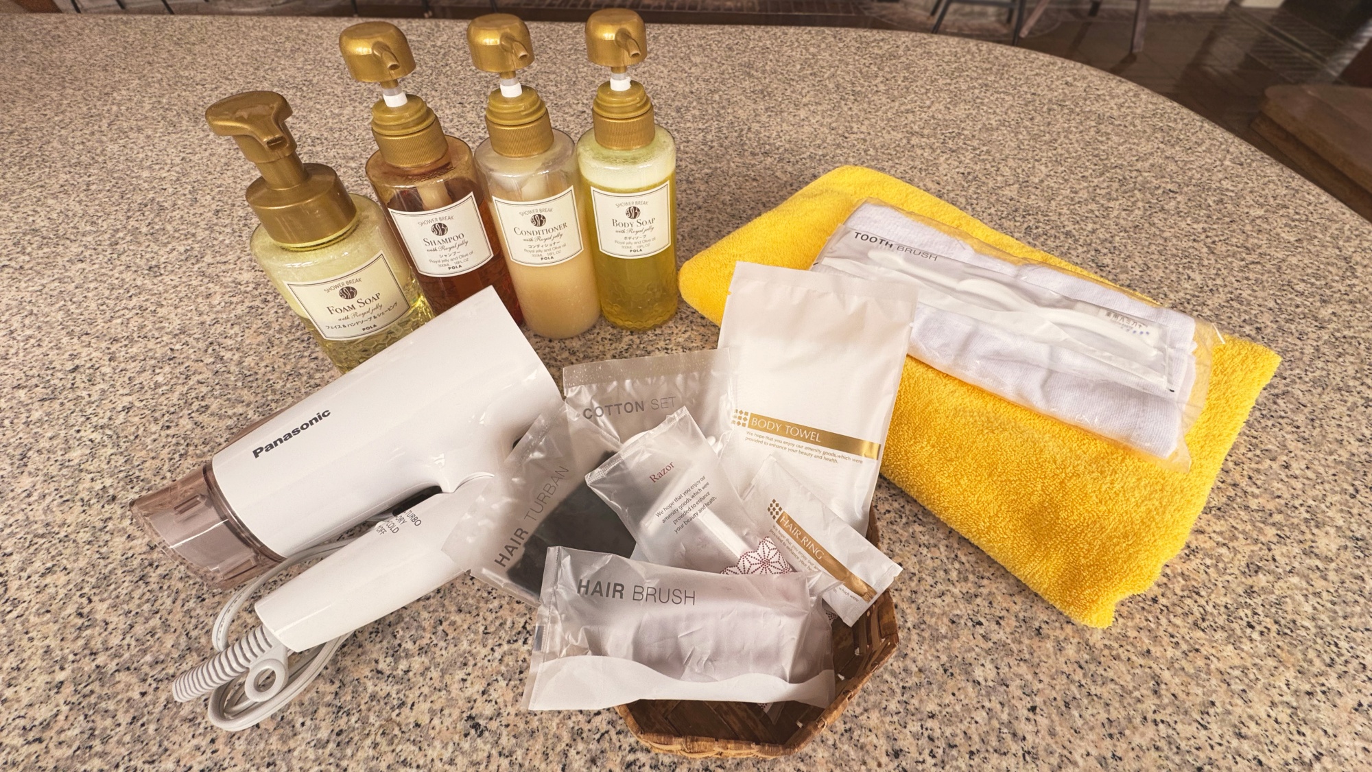 *アメニティ一例／各種アメニティーをご用意しております