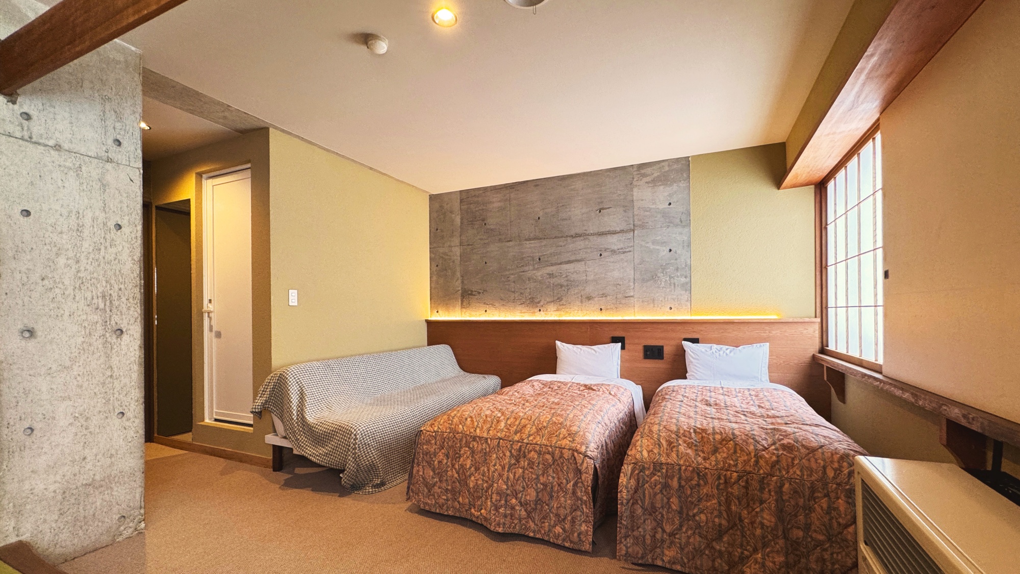 *メイン棟 和洋室