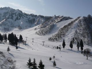 湯沢中里スキー場