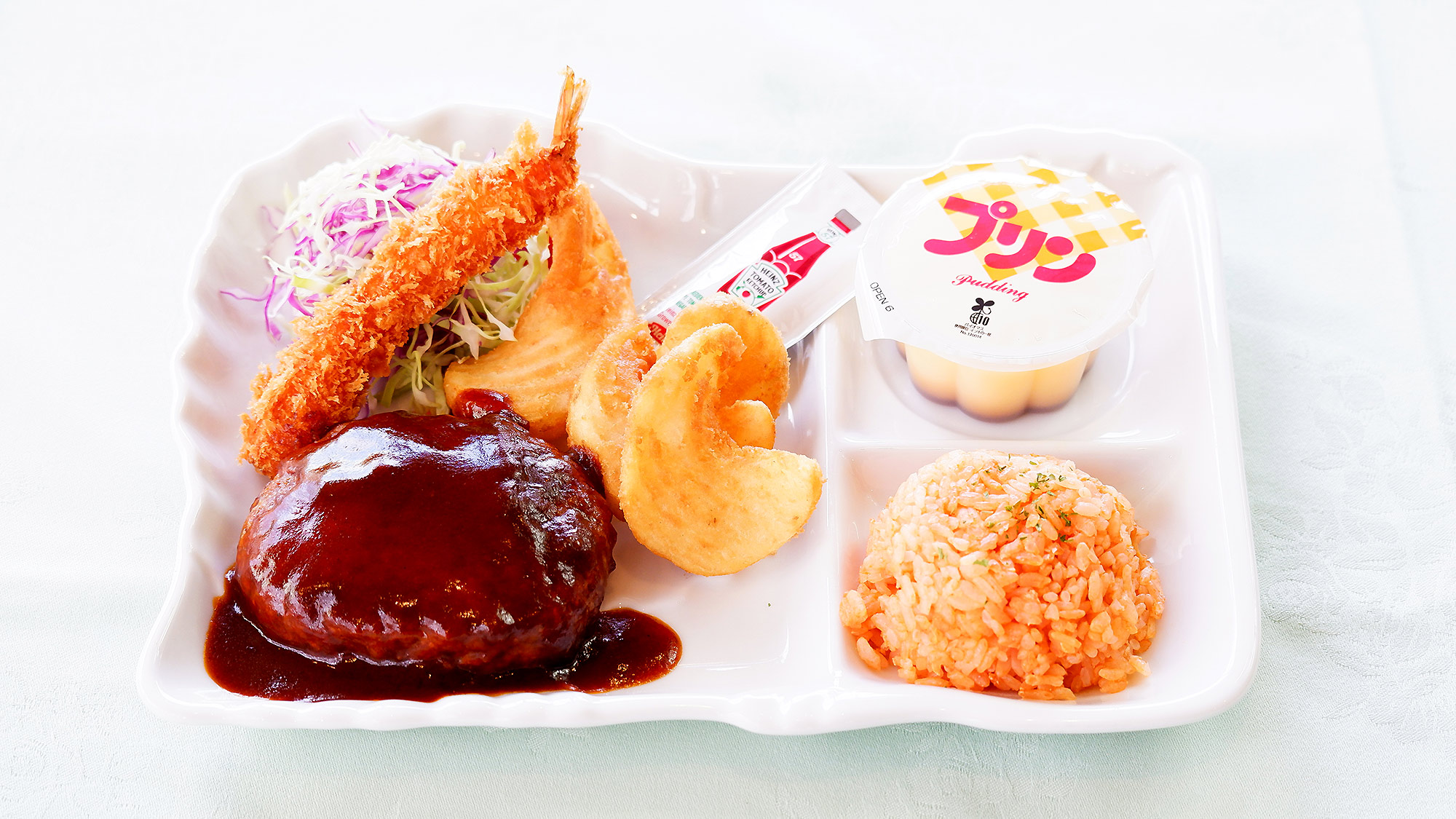 ・【夕食一例】好きなものを少しずつ、大満足のお子さまプレートで笑顔あふれる夕食時間に